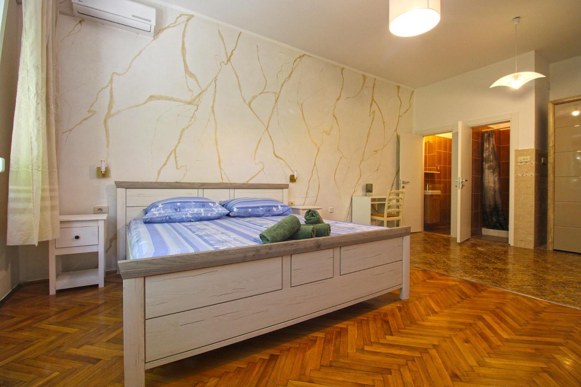 Mare 826 Pola